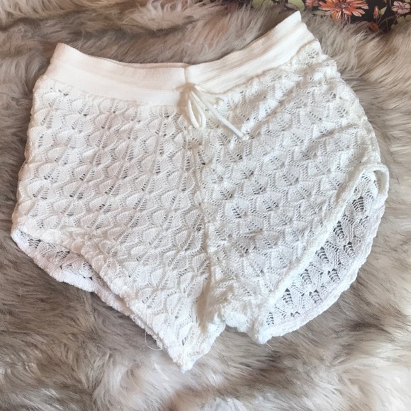 Sweater and Shorts Set - Picture 3 of 3